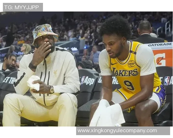 夸梅直言詹姆斯场上表现受限疲惫不堪难以回防影响湖人提速